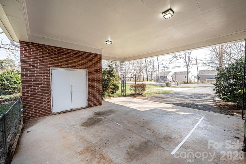 1425 5th St, Hickory, NC 28601