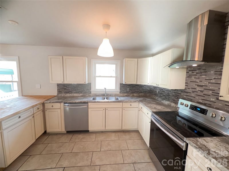 310 Mitchell St, Belmont, NC 28012