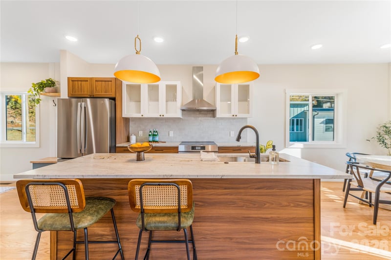 67 Crestfield Ave, Asheville, NC 28804