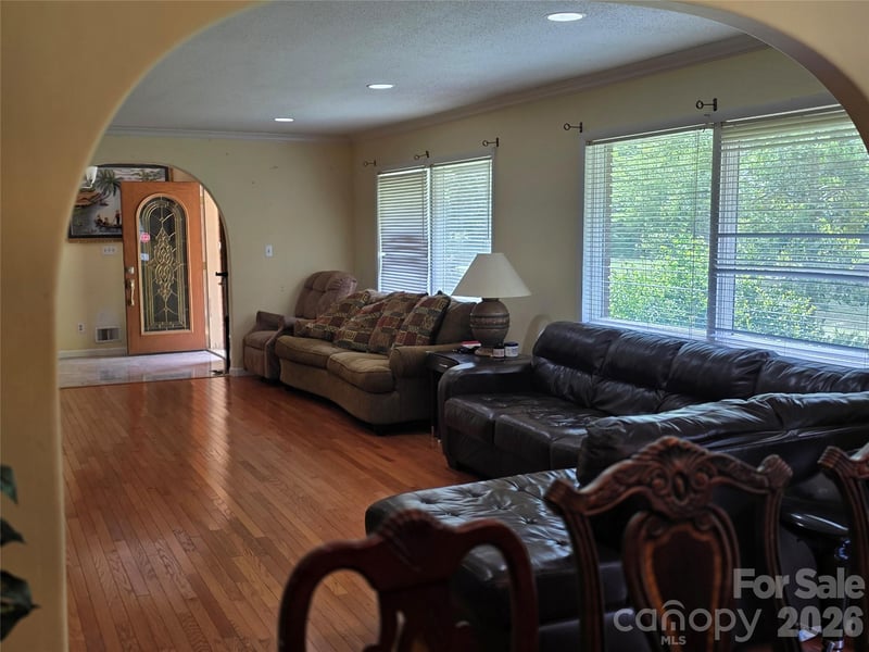14325 Fountain Ln, Charlotte, NC 28278