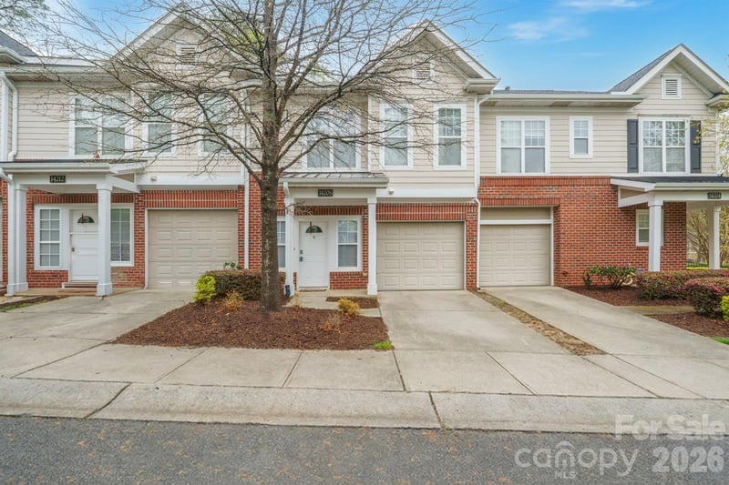 14208 Castle Abbey Ln, Charlotte, NC 28277