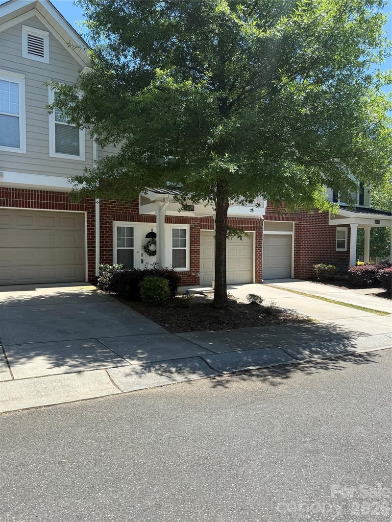 14208 Castle Abbey Ln, Charlotte, NC 28277