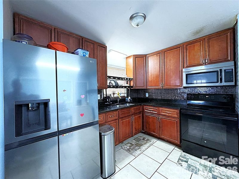 2209 Laura Dr, Charlotte, NC 28212