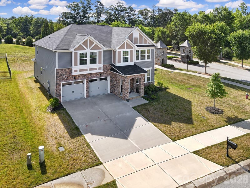 3322 Helmsley Ct, Concord, NC 28027