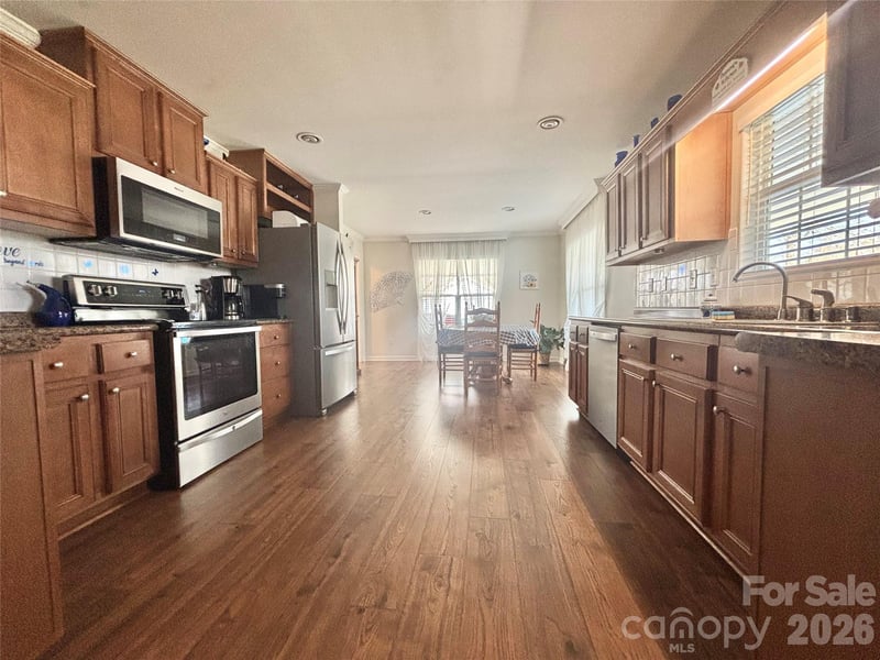124 Hood Hts, Hendersonville, NC 28739