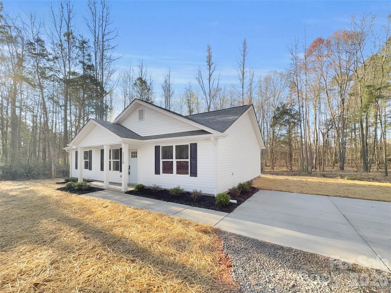 2338 Neill Rd, Lancaster, SC 29720