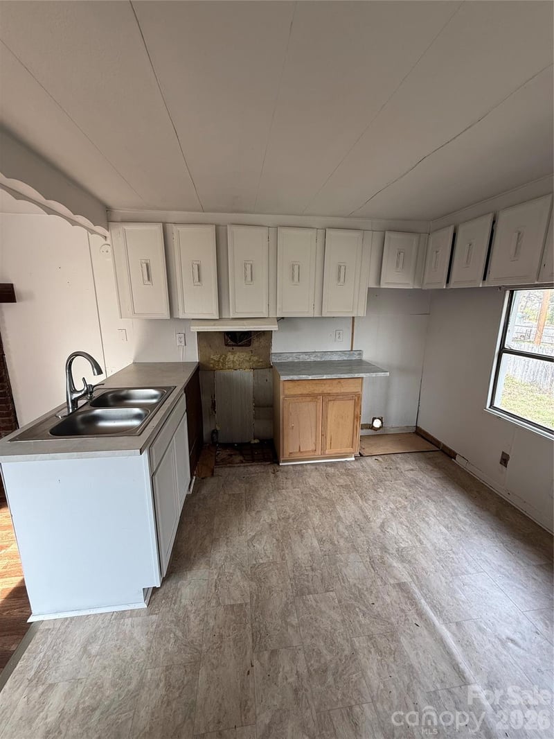 100 Stella St, Clover, SC 29710
