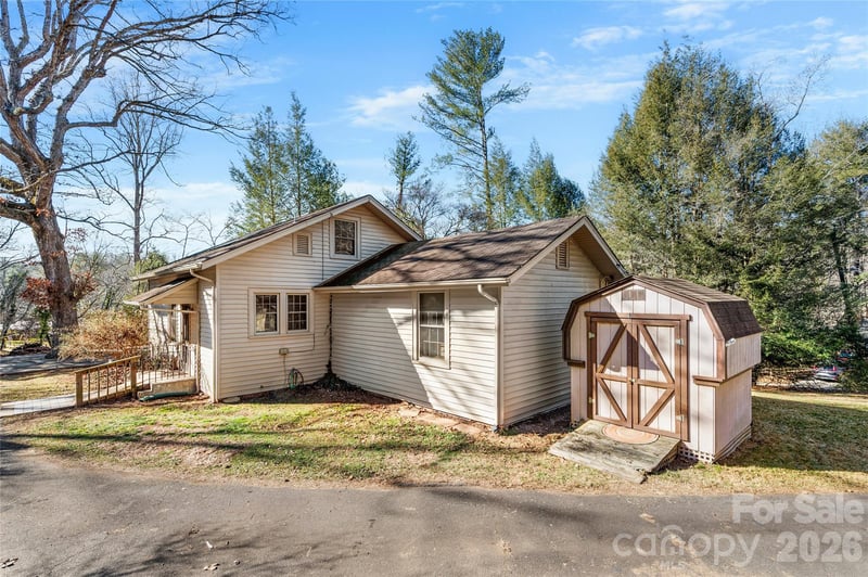 226 School Rd, Asheville, NC 28806