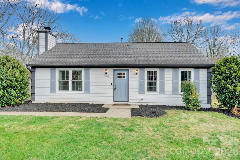 6724 Woodwedge Dr, Charlotte, NC 28227