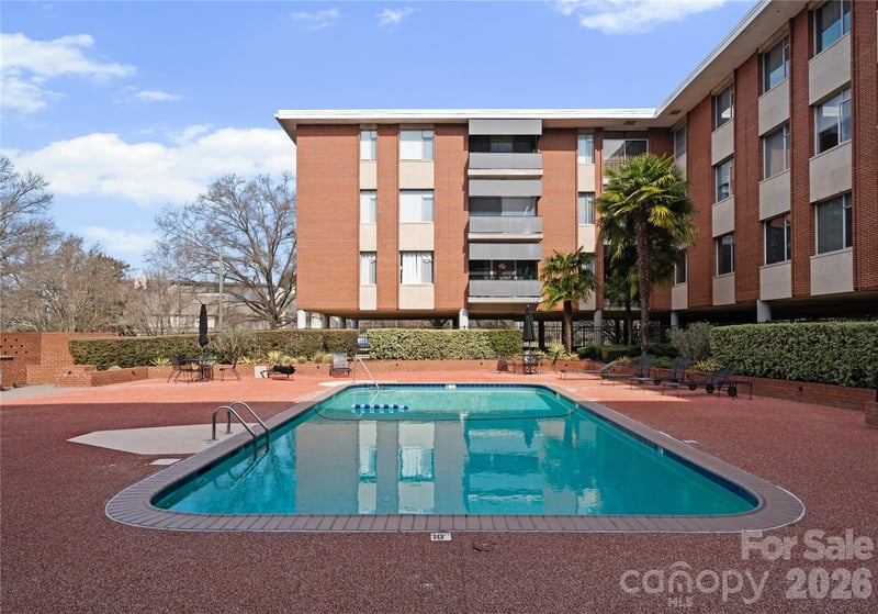 1300 Queens Rd, Charlotte, NC 28207