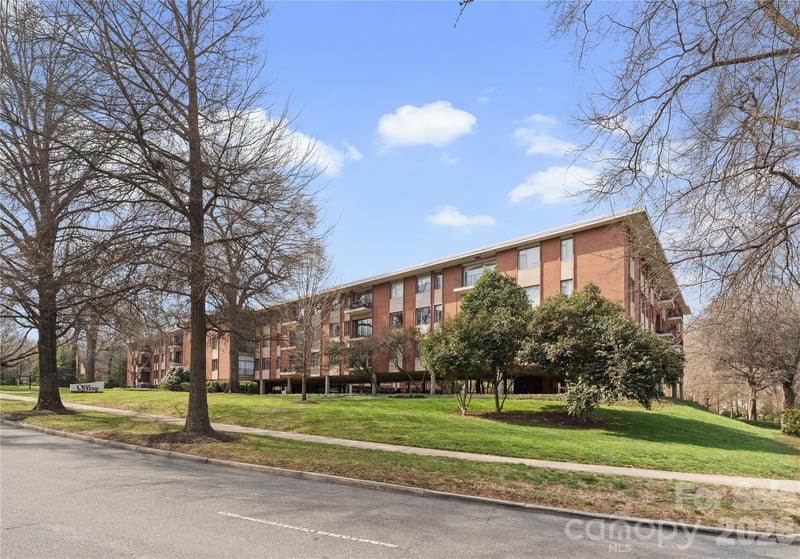 1300 Queens Rd, Charlotte, NC 28207