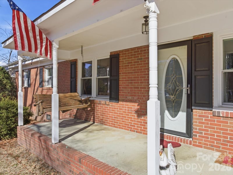 2694 Pineview Dr, Lancaster, SC 29720