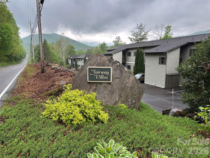 11014 Nc 80 Hw #2B, Burnsville, NC 28714