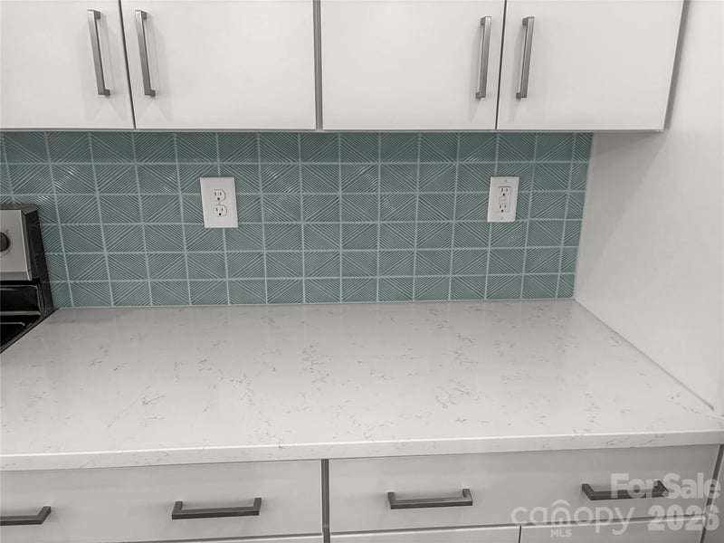 5009 Dutchess Dr, Charlotte, NC 28217
