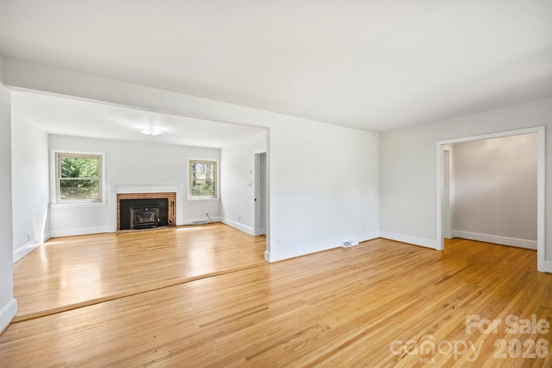 9436 Glen Brook Dr, Charlotte, NC 28215