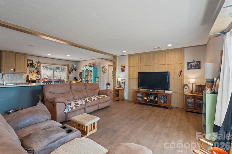 5005 Rocky Ridge Rd, Connelly Springs, NC 28612