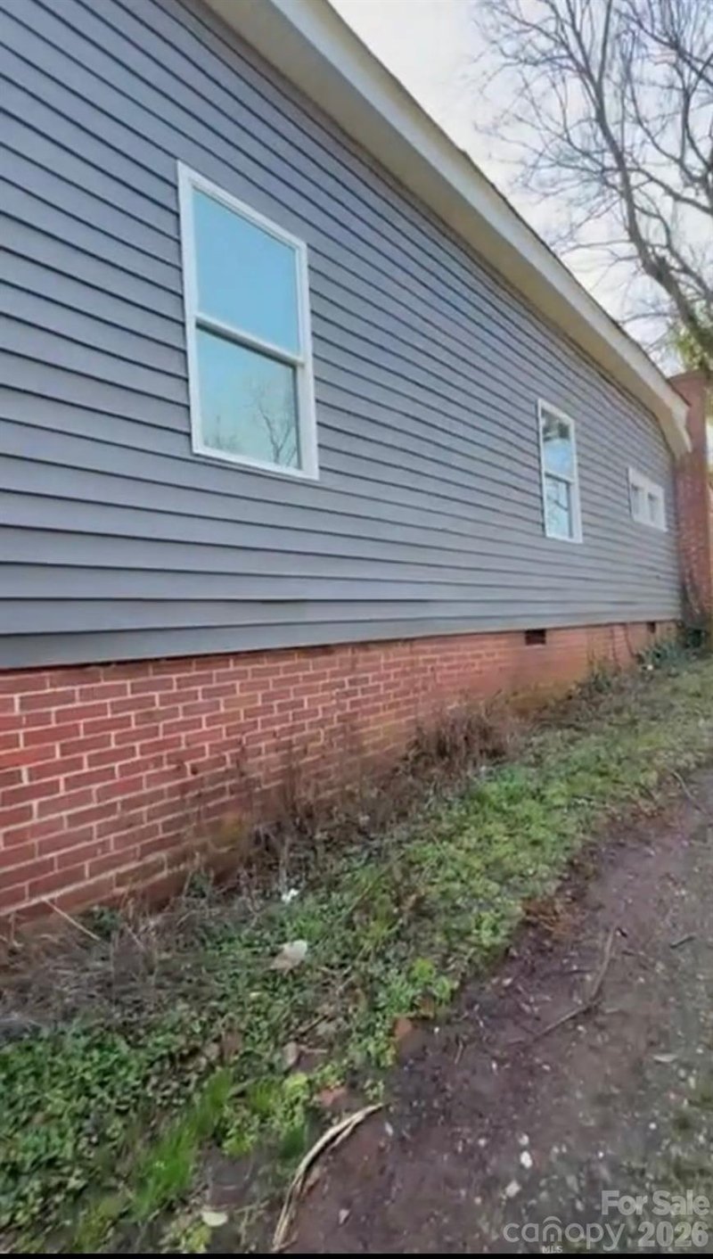 543 Salisbury Hwy St, Wadesboro, NC 28170
