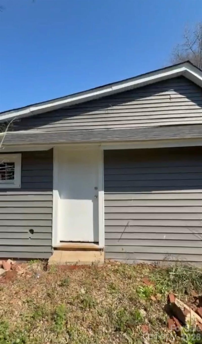 543 Salisbury Hwy St, Wadesboro, NC 28170