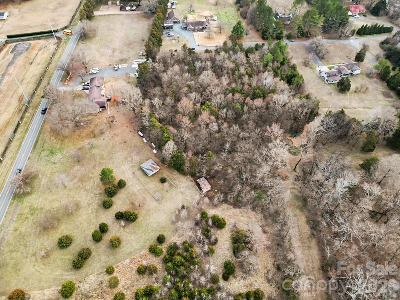 1204 Shalimar Dr, Concord, NC 28025