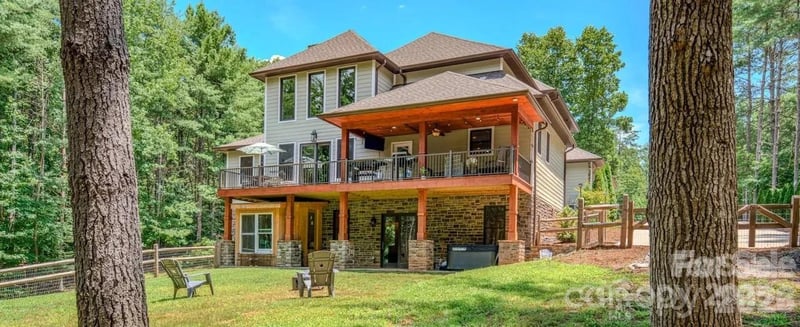 1416 Southpointe Dr #67, Morganton, NC 28655