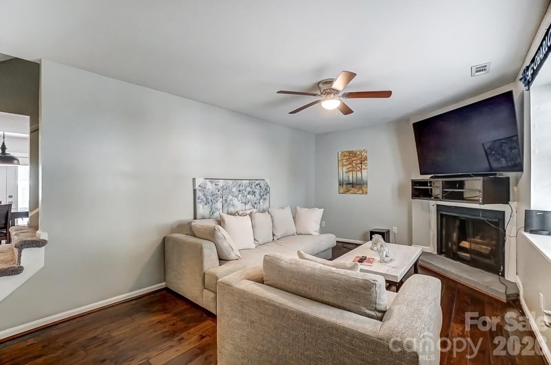 8518 Castle Pine Ct, Charlotte, NC 28226