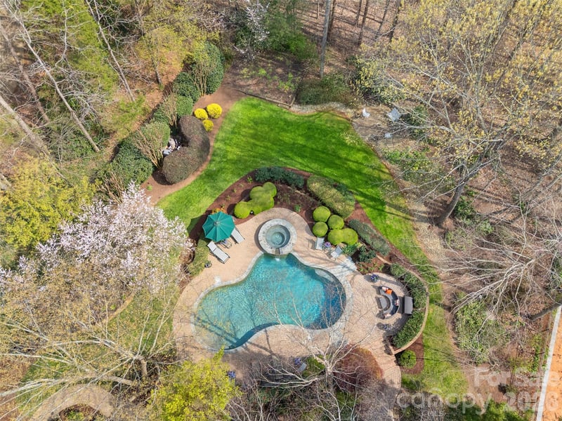 2095 Kings Manor Dr, Weddington, NC 28104