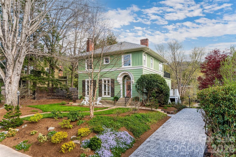 18 Edgemont Rd, Asheville, NC 28801