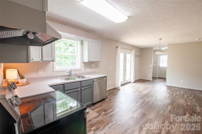 122 Kendra Dr, Mooresville, NC 28117