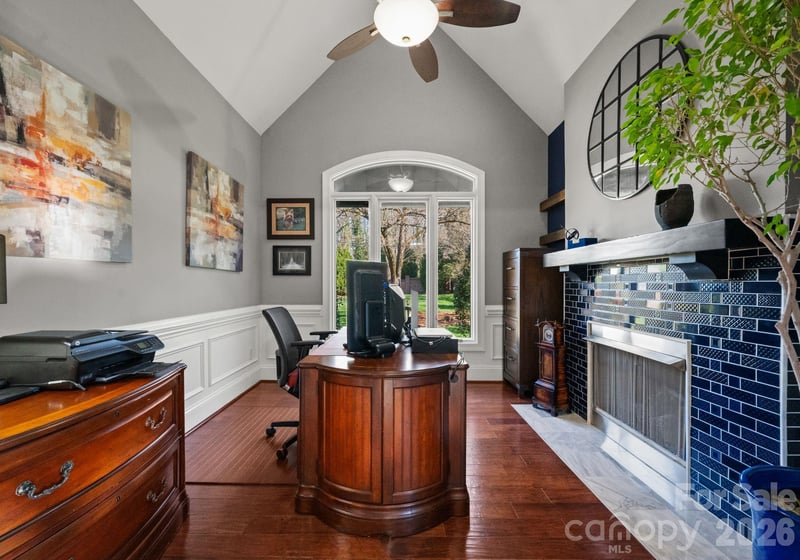 141 Sardis Ln, Charlotte, NC 28270