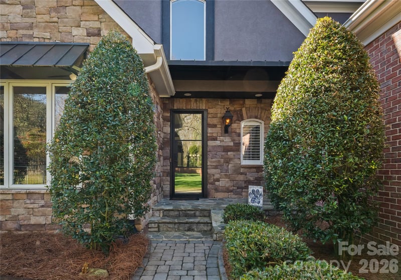 141 Sardis Ln, Charlotte, NC 28270