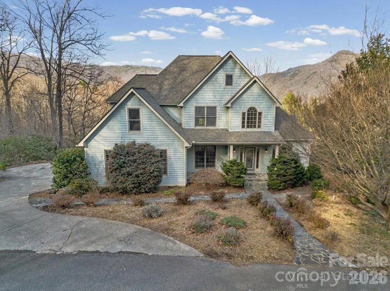 308 Bluebird Rd, Lake Lure, NC 28746