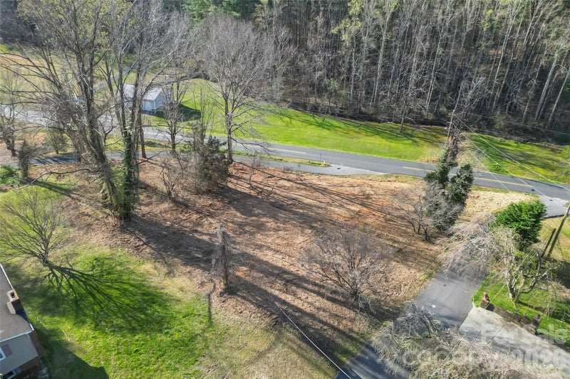 104 Winchester Dr, Lenoir, NC 28645