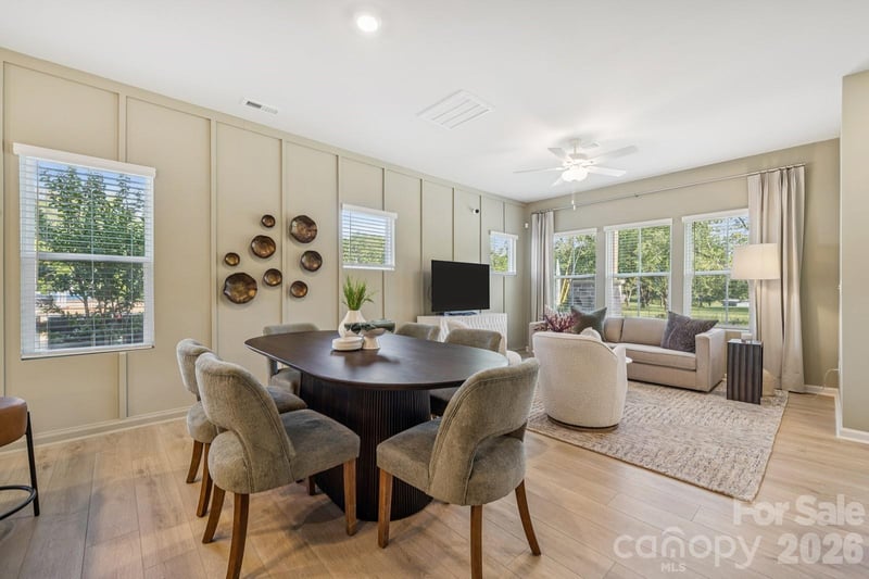 4636 Lakeview Rd, Charlotte, NC 28216
