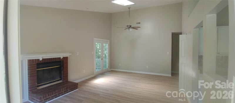 5830 Stone Bluff Ct, Charlotte, NC 28214