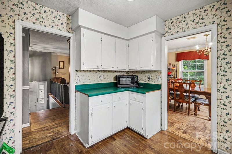 209 Windover Dr, Forest City, NC 28043