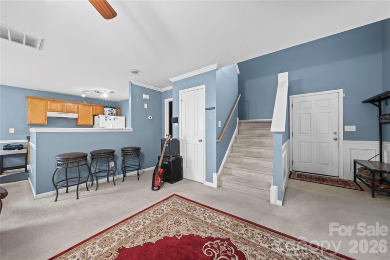 5041 Wallace Creek Ln, Charlotte, NC 28212