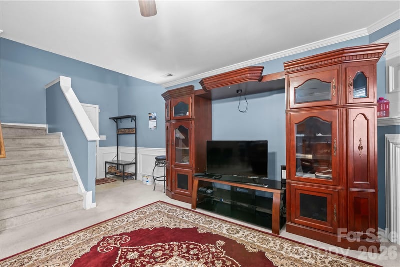 5041 Wallace Creek Ln, Charlotte, NC 28212