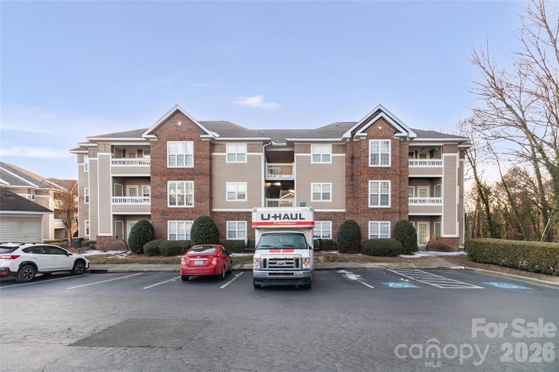 9849 Campus Walk Ln #D, Charlotte, NC 28262