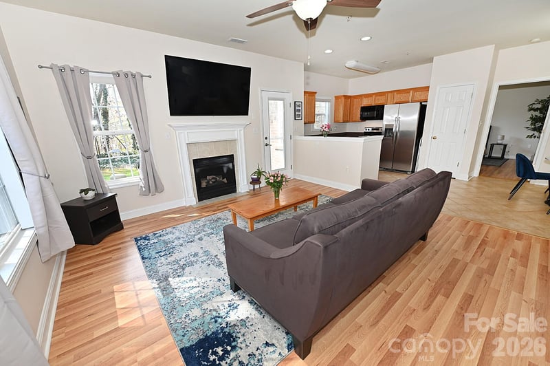 1360 21st Ave, Hickory, NC 28601
