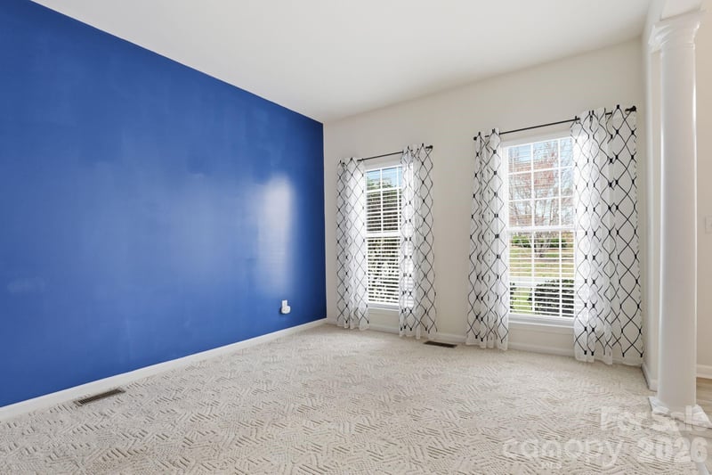 3909 Meadow Green Dr, Charlotte, NC 28269