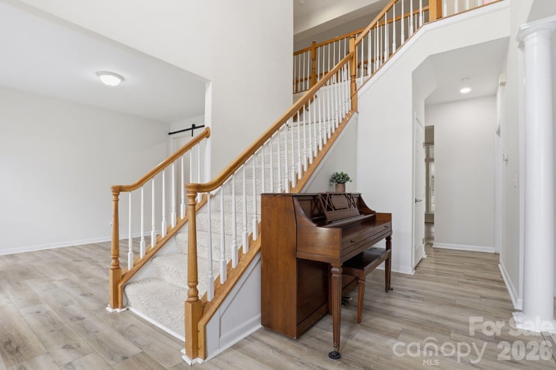 3909 Meadow Green Dr, Charlotte, NC 28269
