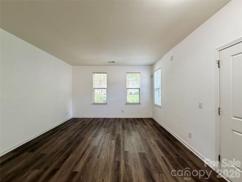 10968 Princeton Village Dr, Charlotte, NC 28277