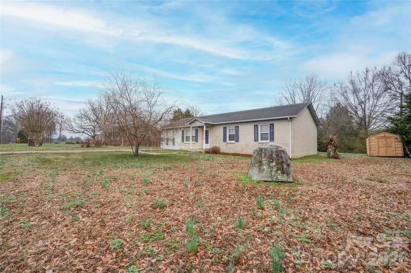 113 Hicks Rd, Grover, NC 28073