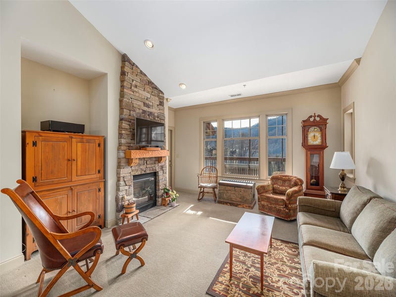 1650 Country Club Dr #C302, Maggie Valley, NC 28751
