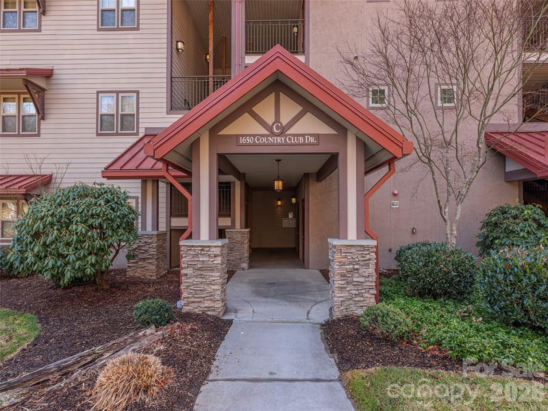 1650 Country Club Dr #C302, Maggie Valley, NC 28751