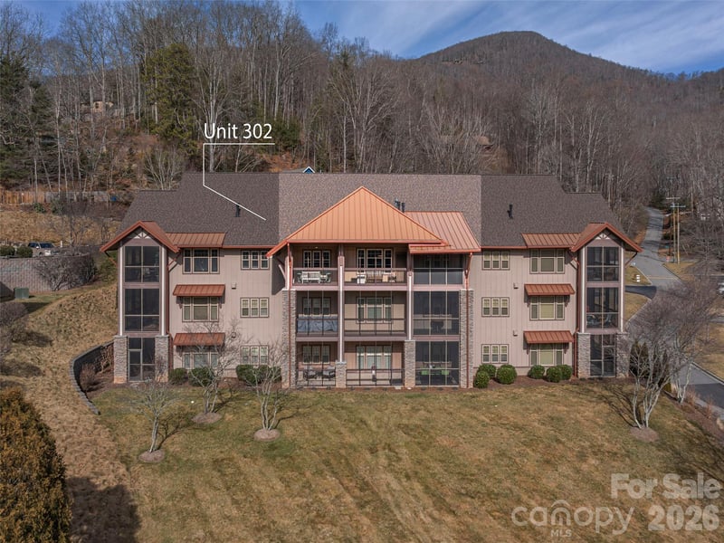 1650 Country Club Dr #C302, Maggie Valley, NC 28751