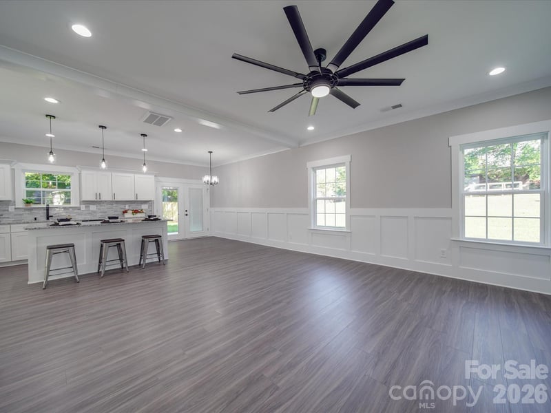 2128 Holly St, Charlotte, NC 28216