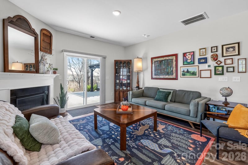 240 Eden Ave, Mooresville, NC 28115