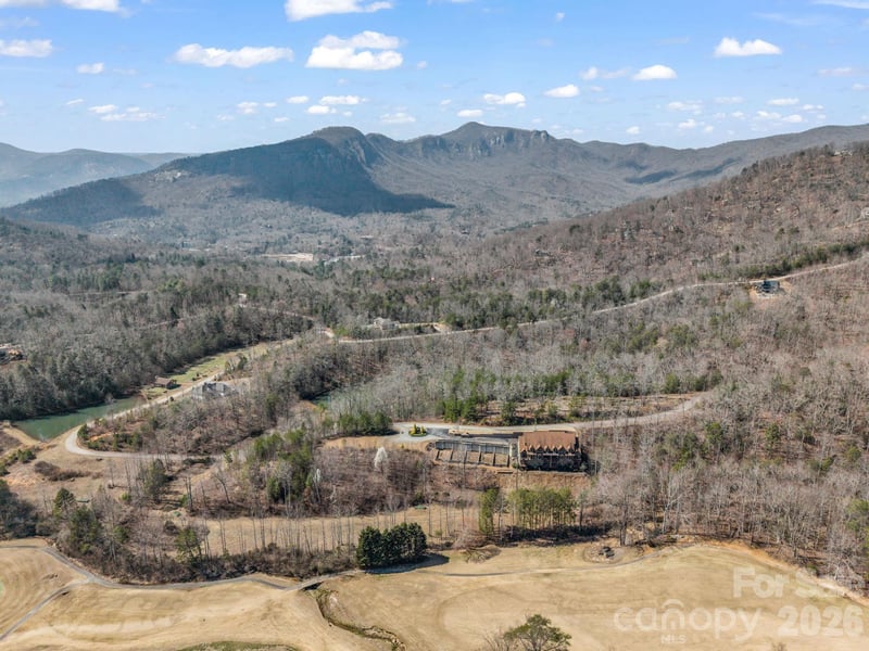 268 Wambli Ps, Lake Lure, NC 28746