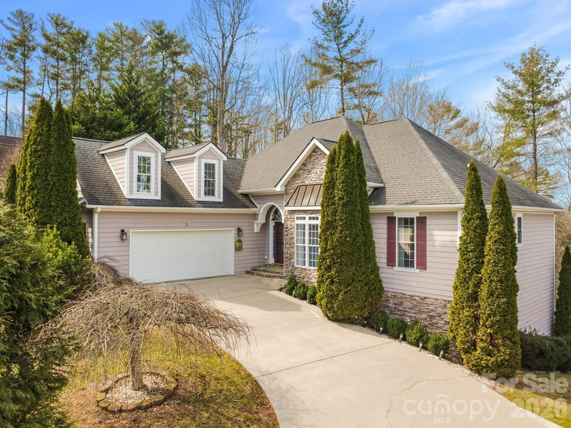 5 Timber Moss Dr #8 & 9, Asheville, NC 28804